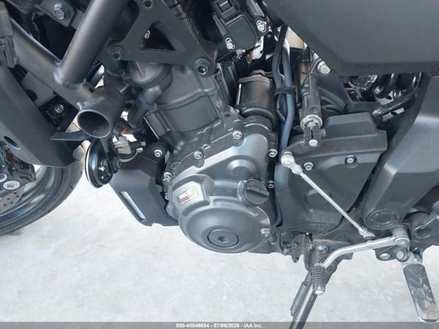 2025 YAMAHA MTN690 9