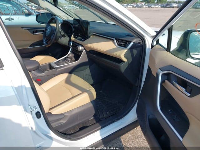 2025 TOYOTA RAV4 HYBRID XLE PREMIUM 5