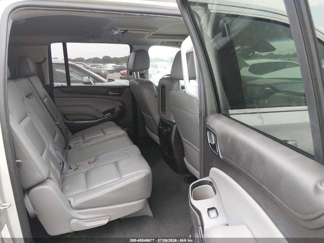 2019 CHEVROLET SUBURBAN LT 8