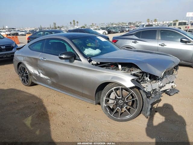 2019 MERCEDES-BENZ C 300 1