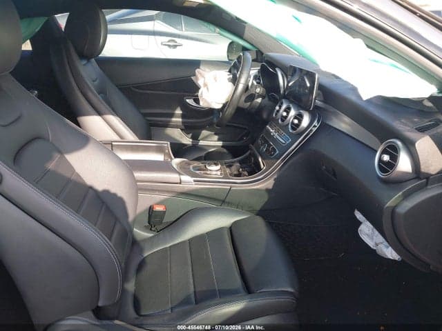2019 MERCEDES-BENZ C 300 5
