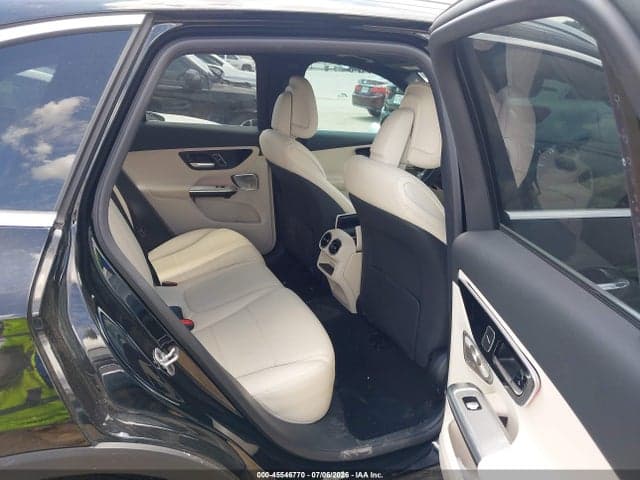 2026 MERCEDES-BENZ GLC 300 4MATIC SUV 8