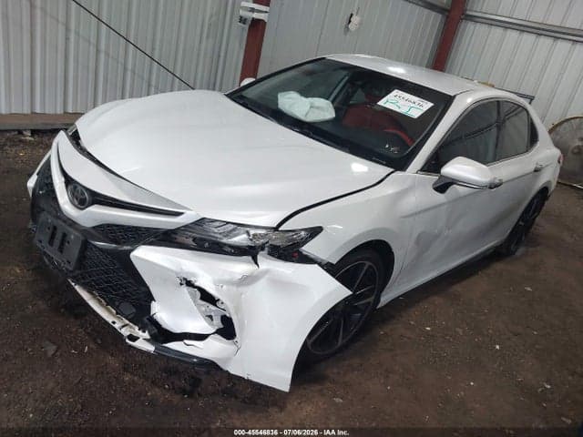 2020 TOYOTA CAMRY XSE 2