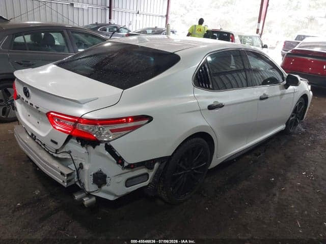 2020 TOYOTA CAMRY XSE 4