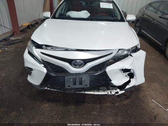 2020 TOYOTA CAMRY XSE 6