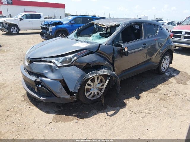 2019 TOYOTA C-HR LE 2