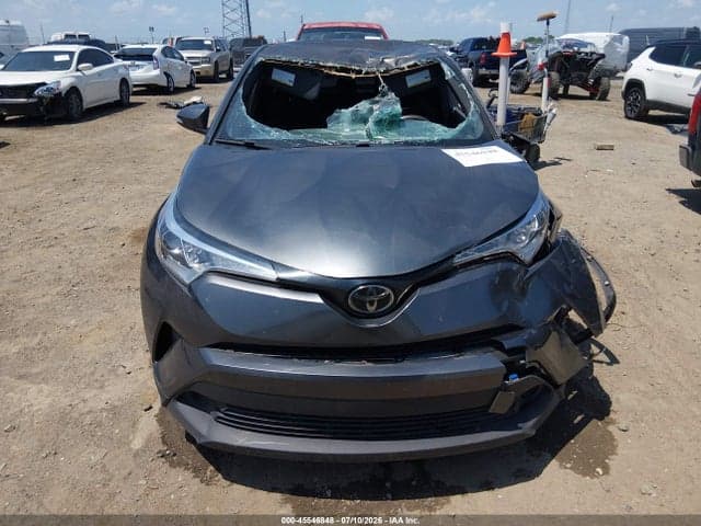 2019 TOYOTA C-HR LE 12