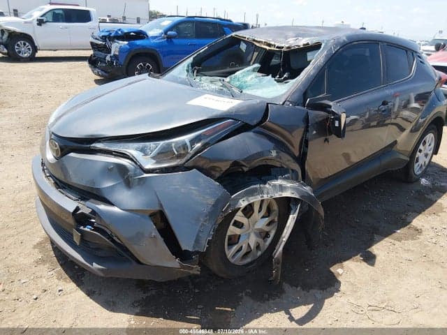 2019 TOYOTA C-HR LE 6