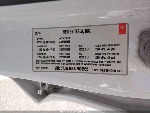 2018 TESLA MODEL 3 LONG RANGE/PERFORMANCE 9