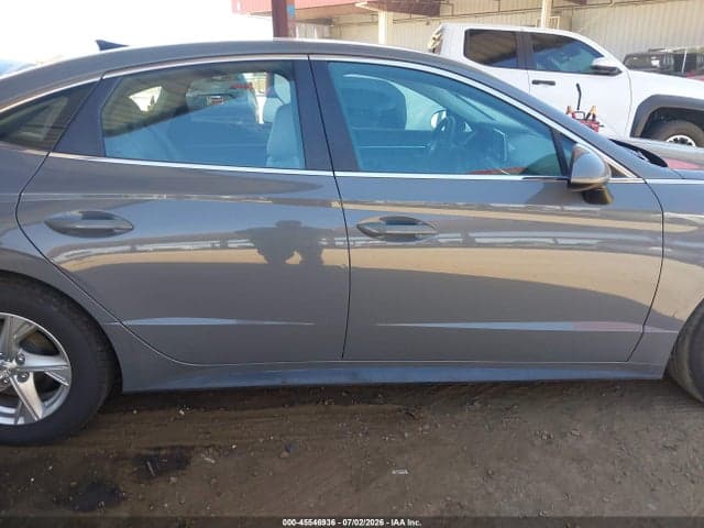 2021 HYUNDAI SONATA SE 13