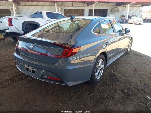 2021 HYUNDAI SONATA SE 4