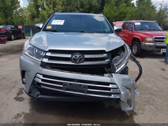 2017 TOYOTA HIGHLANDER LIMITED PLATINUM 12
