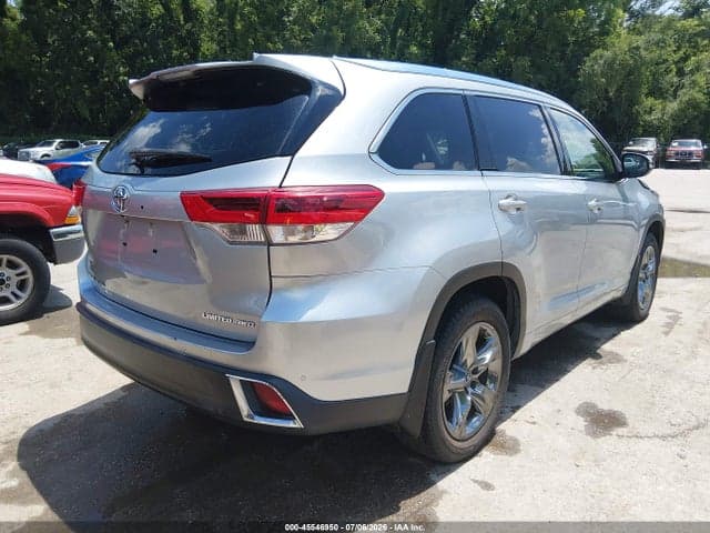2017 TOYOTA HIGHLANDER LIMITED PLATINUM 4