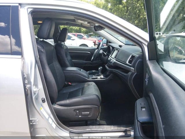 2017 TOYOTA HIGHLANDER LIMITED PLATINUM 5