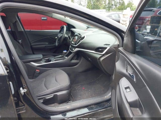 2018 CHEVROLET VOLT LT 5