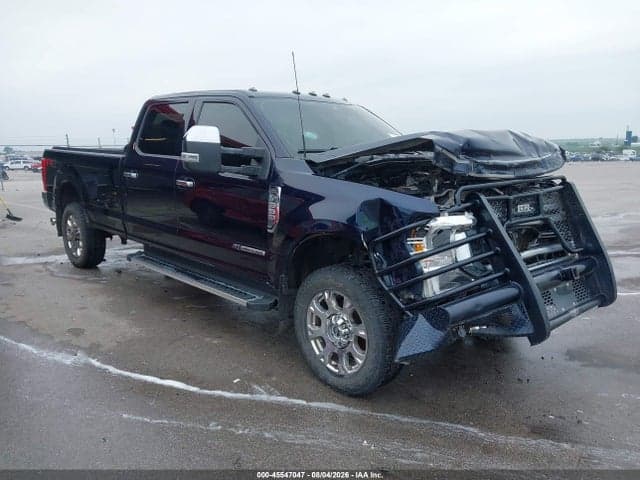 2022 FORD F-350 LARIAT 1