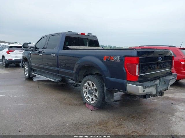 2022 FORD F-350 LARIAT 3