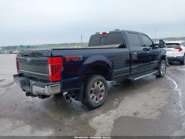 2022 FORD F-350 LARIAT 4