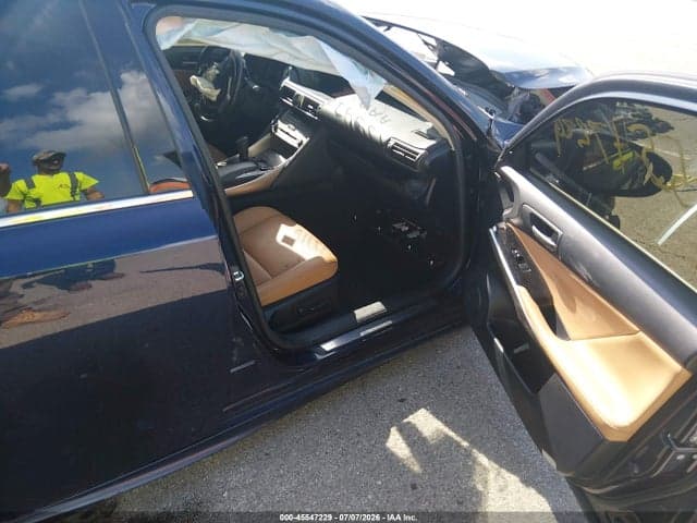2019 LEXUS IS 300 5