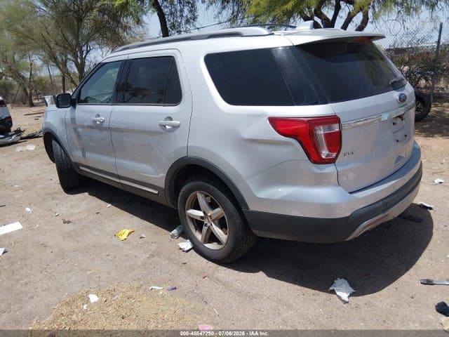 2017 FORD EXPLORER XLT 3