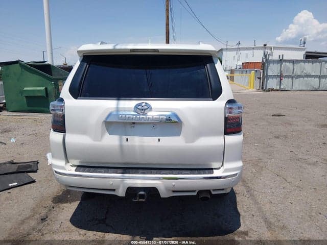 2018 TOYOTA 4RUNNER LIMITED 17