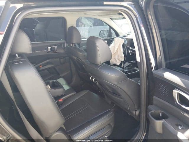 2024 KIA SORENTO S 8