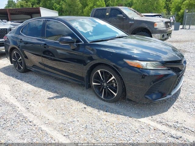 2019 TOYOTA CAMRY XSE 1