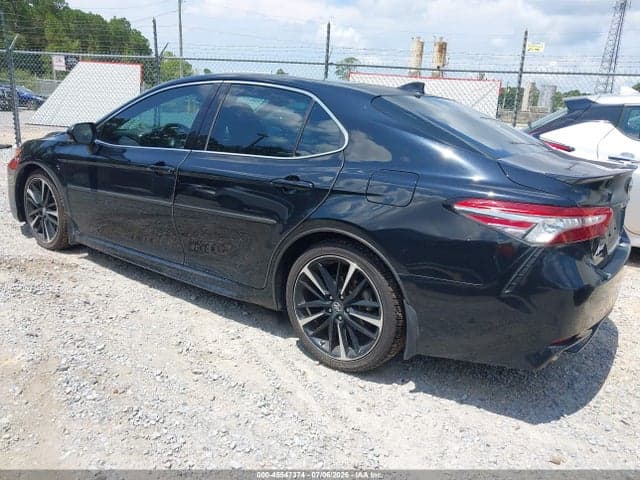 2019 TOYOTA CAMRY XSE 3