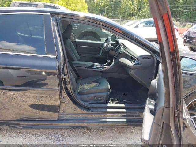 2019 TOYOTA CAMRY XSE 5