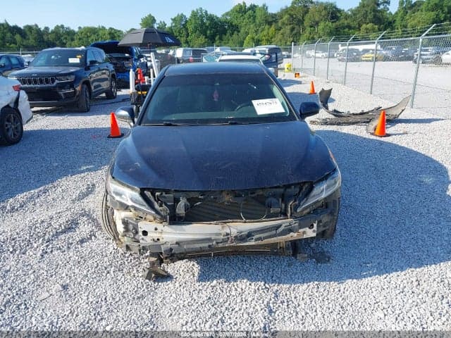 2018 TOYOTA CAMRY LE 12