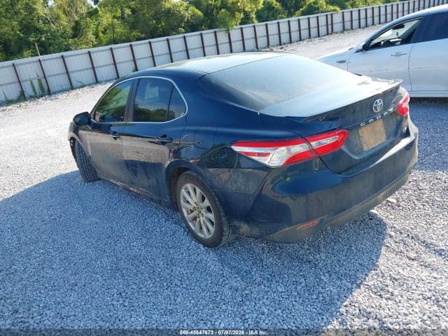 2018 TOYOTA CAMRY LE 3