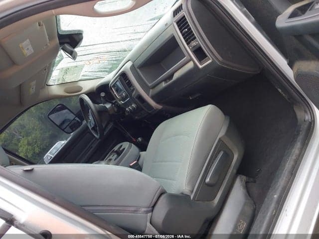 2018 RAM 2500 TRADESMAN 4X4 6'4 BOX 5