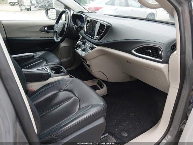 2021 CHRYSLER PACIFICA TOURING L 5