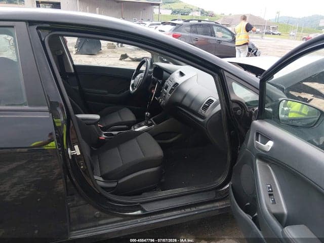 2017 KIA FORTE LX 5