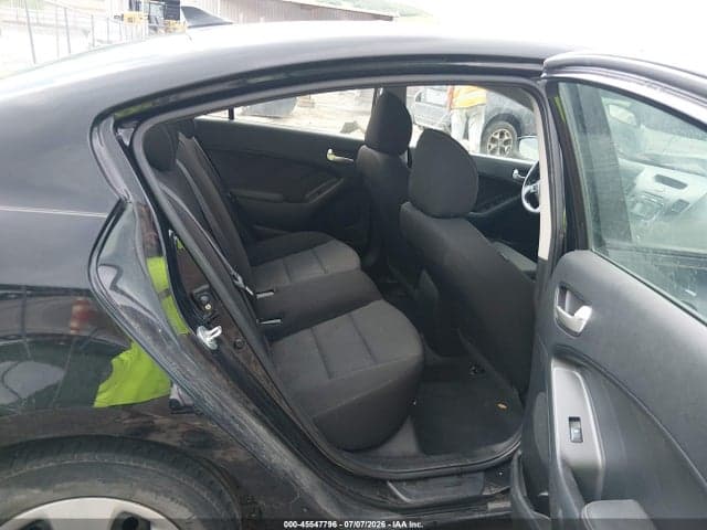 2017 KIA FORTE LX 8