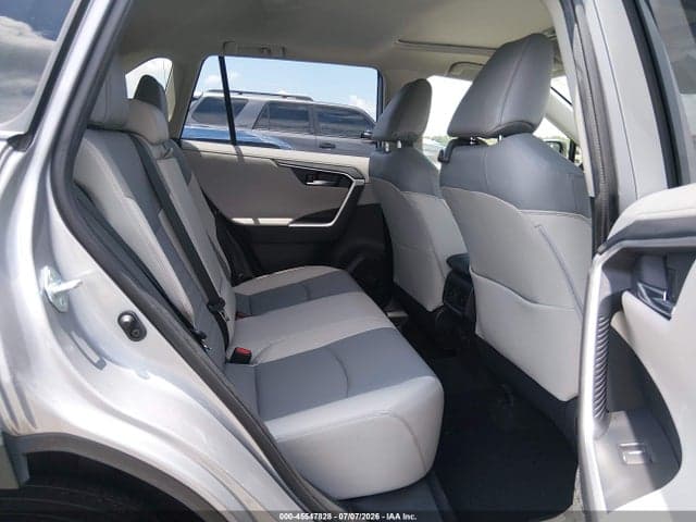 2021 TOYOTA RAV4 LIMITED 8