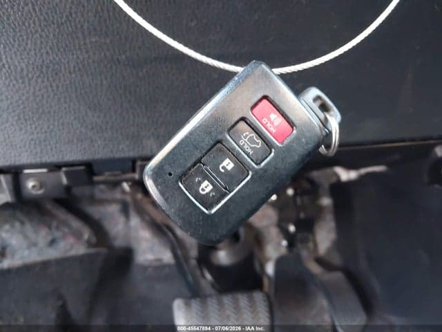 2018 TOYOTA RAV4 XLE 11