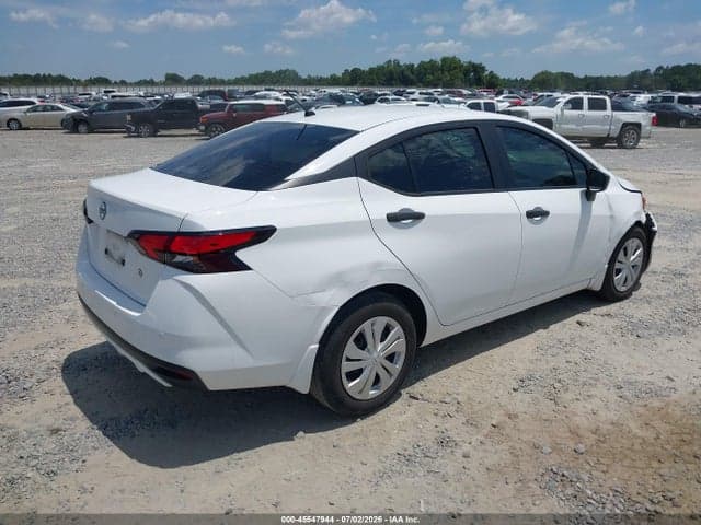 2024 NISSAN VERSA 1.6 S 4