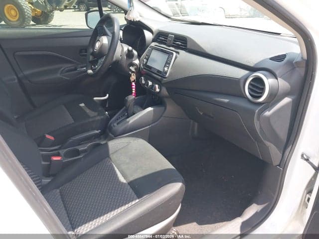 2024 NISSAN VERSA 1.6 S 5