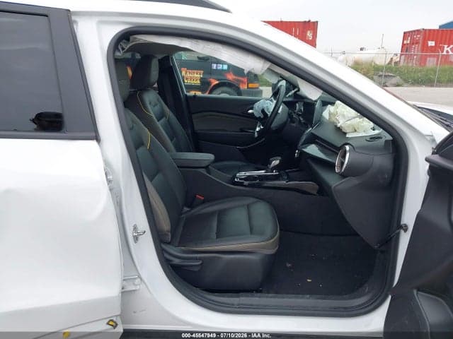 2025 CHEVROLET TRAX FWD ACTIV 5