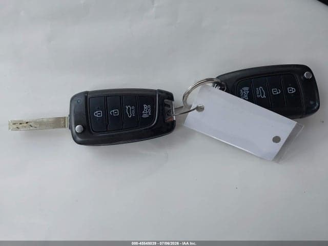 2023 HYUNDAI ELANTRA SE 11