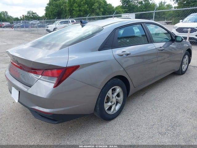 2023 HYUNDAI ELANTRA SE 4