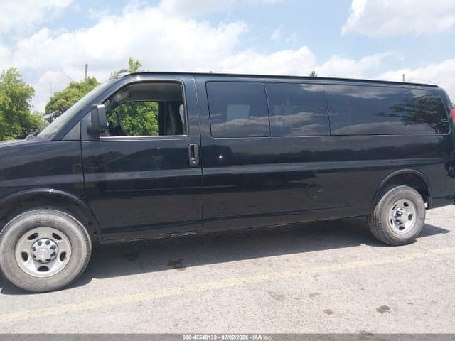 2017 CHEVROLET EXPRESS 3500 LS 17