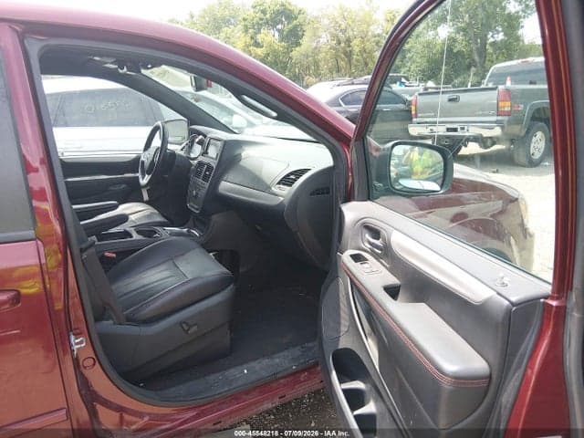 2017 DODGE GRAND CARAVAN GT 5