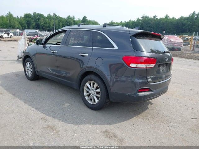 2017 KIA SORENTO 2.4L LX 3