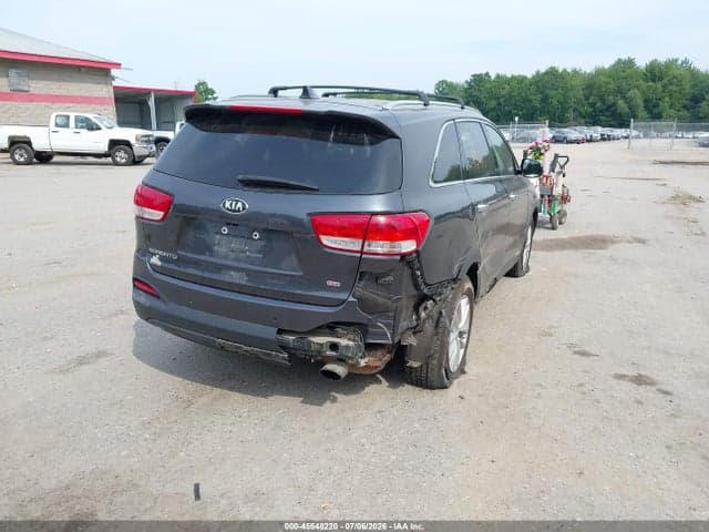 2017 KIA SORENTO 2.4L LX 4