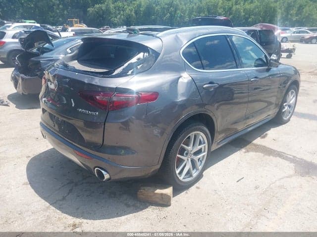2021 ALFA ROMEO STELVIO TI AWD 4