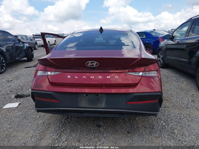 2024 HYUNDAI ELANTRA SEL 17