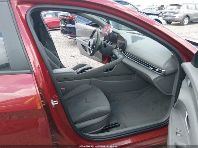 2024 HYUNDAI ELANTRA SEL 5