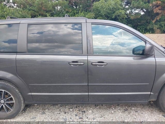 2017 DODGE GRAND CARAVAN GT 14